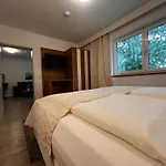 Gaestehaus An Der Sempt & Apartements Erding