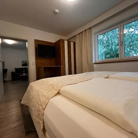 Gaestehaus An Der Sempt & Apartements 埃尔丁