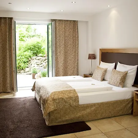 招待所 Gaestehaus An Der Sempt & Apartements 埃尔丁