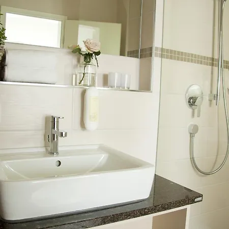 Gaestehaus An Der Sempt & Apartements 4* 埃尔丁