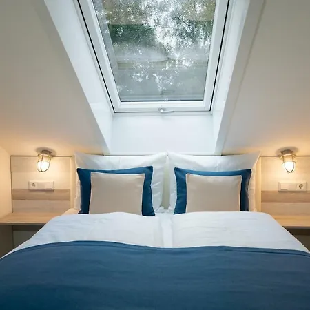 招待所 Gaestehaus An Der Sempt & Apartements 4*