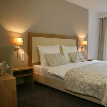 Gaestehaus An Der Sempt & Apartements 埃尔丁