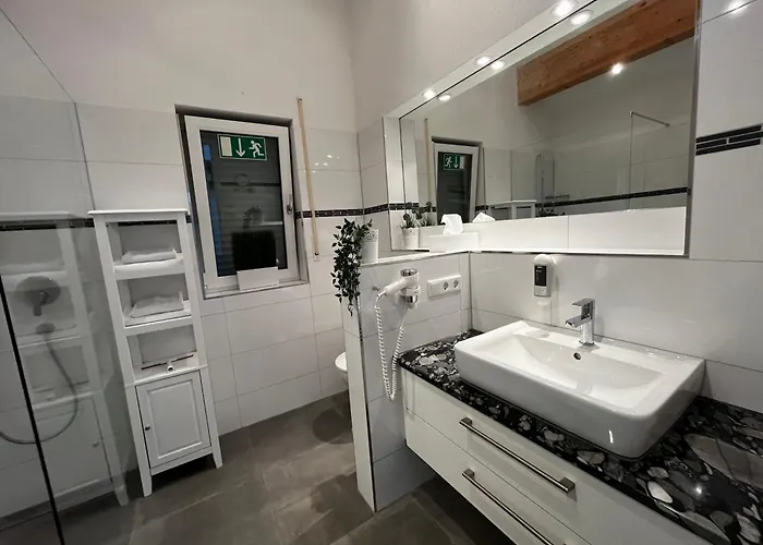 Gaestehaus An Der Sempt & Apartements 埃尔丁