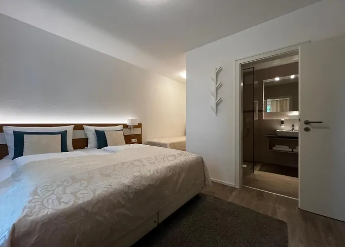Gaestehaus An Der Sempt & Apartements 4*