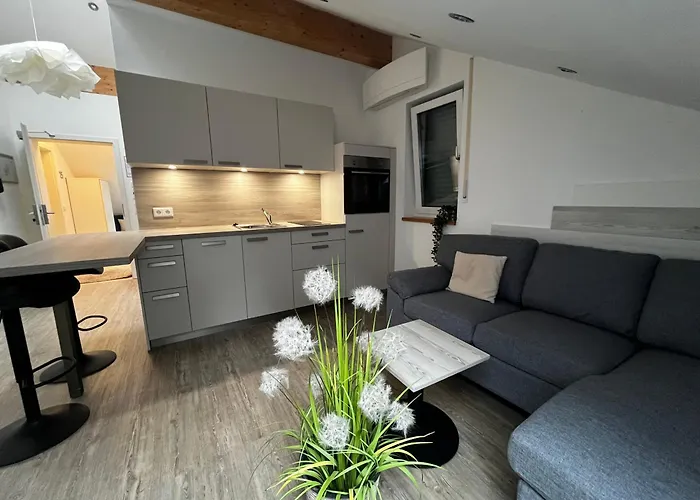 Gaestehaus An Der Sempt & Apartements 招待所