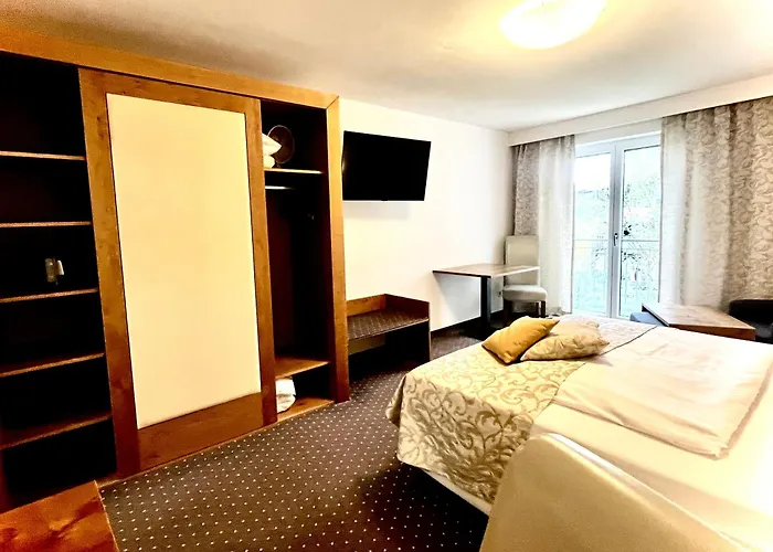 Gaestehaus An Der Sempt & Apartements 埃尔丁