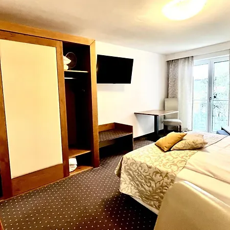 Gaestehaus An Der Sempt & Apartements Erding