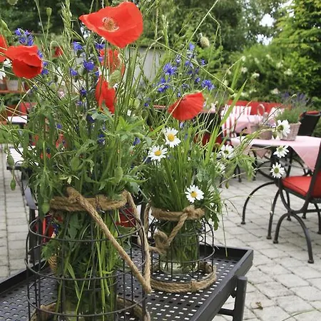 Konukevi Gaestehaus An Der Sempt & Apartements 4*