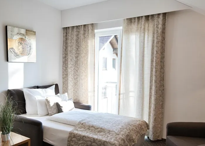 Gaestehaus An Der Sempt & Apartements 4*